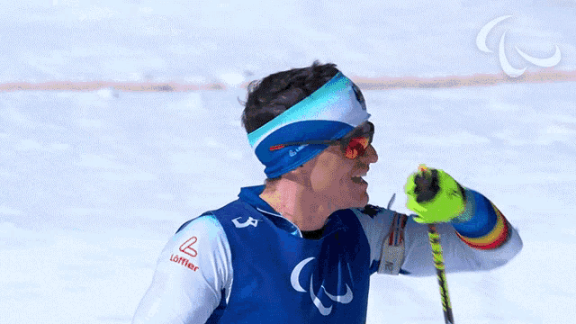 Blow Kisses Para Biathlon GIF - Blow Kisses Para Biathlon Martin Fleig GIFs
