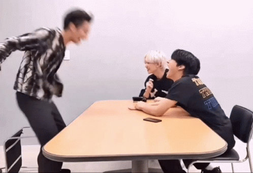 Seonghwa Ateez GIF - Seonghwa Ateez Seonghwa Flipping The Table GIFs