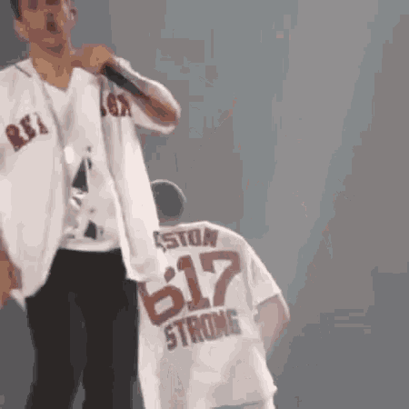 Joey Pointing GIF - Joey Pointing New Kids On The Block GIFs