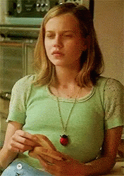 Angourie Rice Confused GIF - Angourie Rice Confused What GIFs