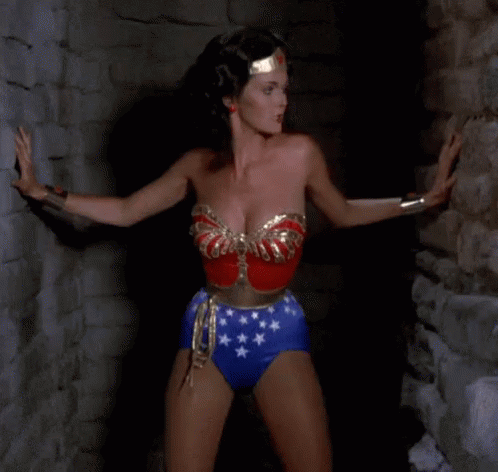 La Mujer Maravilla Atrapada GIF - Mujer Maravilla Wonder Women Super Hero GIFs