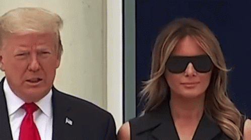 Donald Trump Melania Trump GIF - Donald Trump Melania Trump Smile GIFs