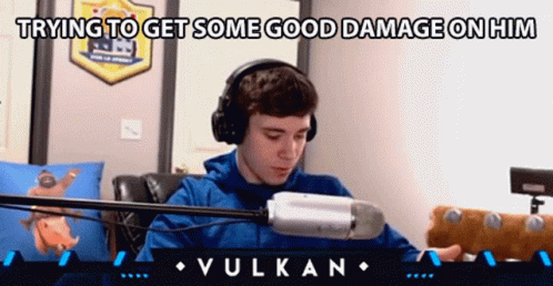 Trying To Get Some Good Damage On Him Isaac Grindinger GIF - Trying To Get Some Good Damage On Him Isaac Grindinger Vulkan Gaming GIFs