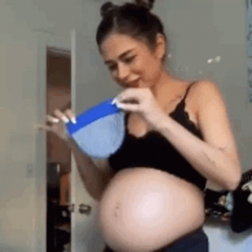 Ezgizem Pregnant GIF - Ezgizem Pregnant Crazy GIFs