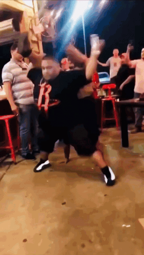 Fat Guy Flip Same GIF - Fat Guy Flip Same Dance Battle GIFs