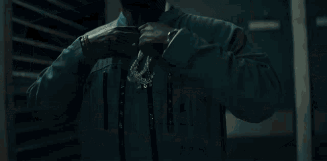 Omar Sy Lupin GIF - Omar Sy Lupin Louvre GIFs