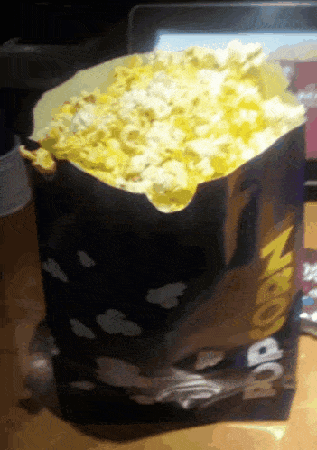 Popcorn Movie Theater GIF - Popcorn Movie Theater Cinema GIFs