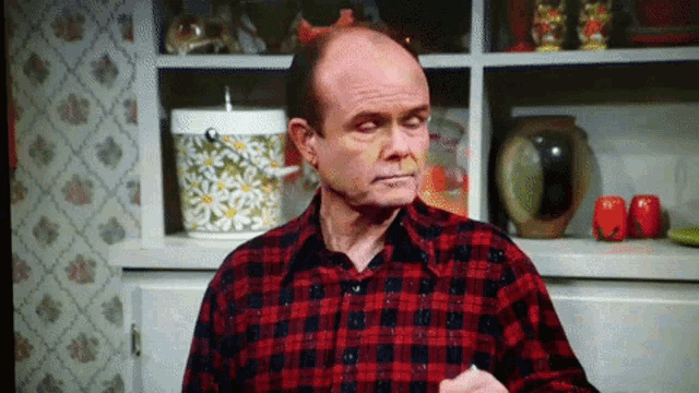 That70s Show Red Foreman GIF - That70s Show Red Foreman No Thanks GIFs