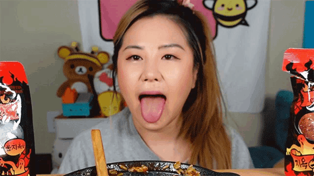 Tongue Out Hyuneeeats GIF - Tongue Out Hyuneeeats So Spicy GIFs