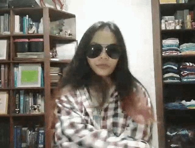 Kissrayz GIF