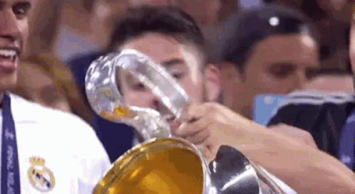 Real Madrid Rmcf GIF - Real Madrid Rmcf Isco GIFs