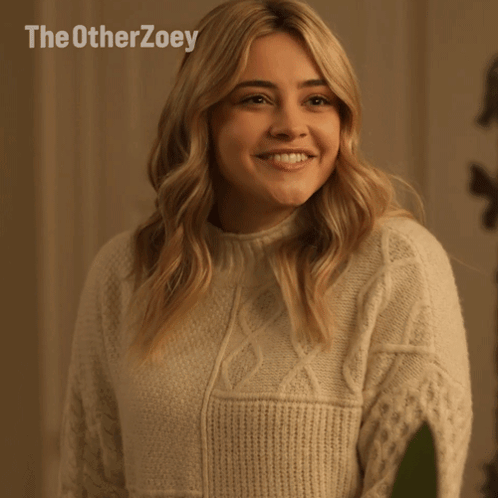 Smiling Zoey Miller GIF - Smiling Zoey Miller Josephine Langford GIFs