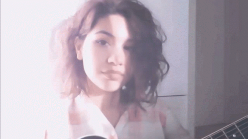 Smiling Alessia Cara GIF - Smiling Alessia Cara Coattails Song GIFs