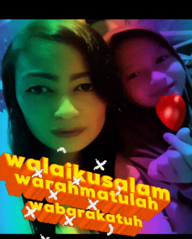 two girls are posing for a picture with the words waalaikum warahmatullah wabarakatuh