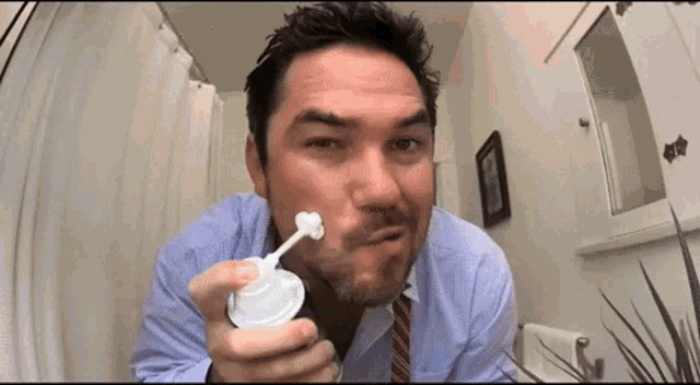 Dean Cain Shaving GIF - Dean Cain Shaving Shaving Cream GIFs