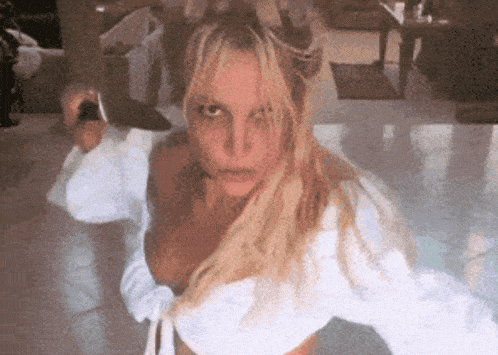 Britney Spears Britney Spears Knives GIF - Britney Spears Britney Spears Knives Britney GIFs