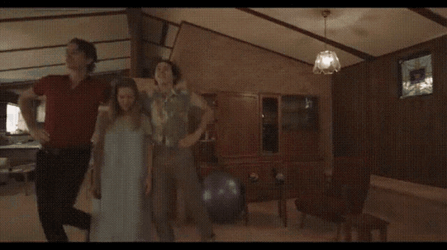 Jacklin Julia Jacklin GIF - Jacklin Julia Jacklin Pressure To Party GIFs
