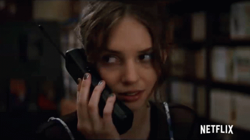 Whos On The Phone Heather GIF - Whos On The Phone Heather Fear Street GIFs