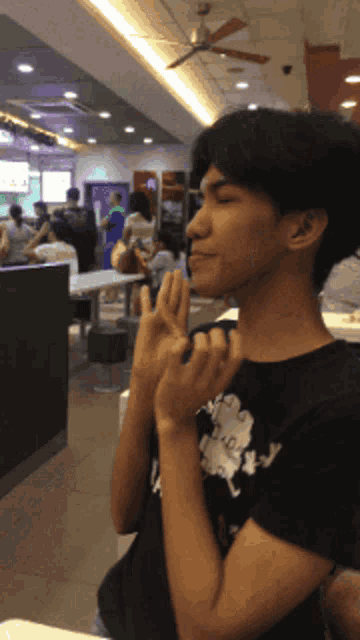 Ralph Retuta Filipino Sign Language GIF - Ralph Retuta Filipino Sign Language Fsl GIFs