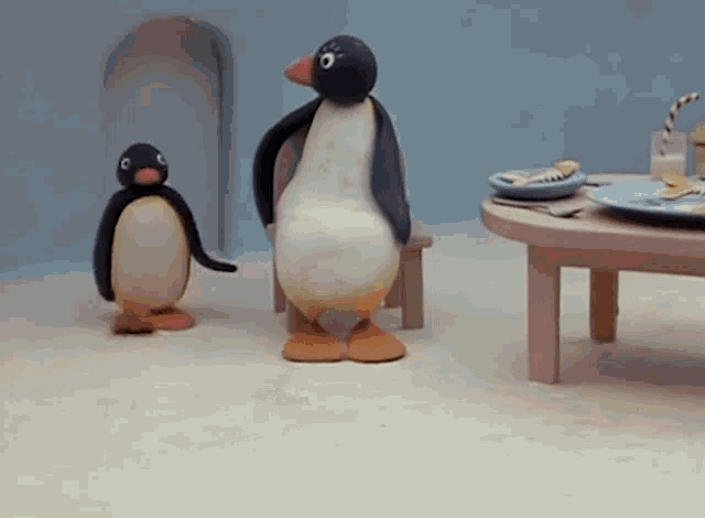Pingu Drunk Drunk Pingu GIF - Pingu Drunk Drunk Pingu Pingu And Mom GIFs