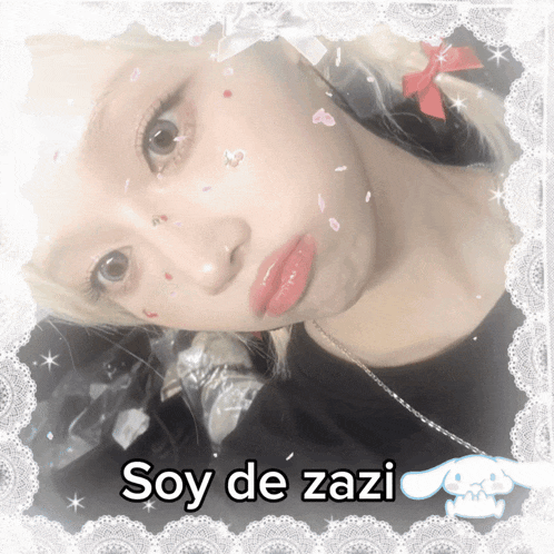 a picture of a girl with the words soy de zazi below her