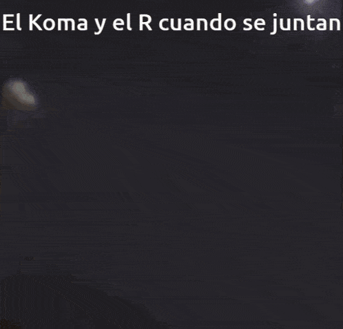 a blurred image with the words el koma y el r cuando se juntan on the bottom