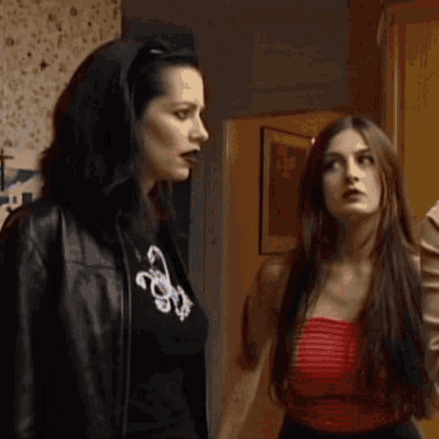 Debbie Rochon Witchouse Gif Debbie Rochon Witchouse Burn Witch Discover Share Gifs