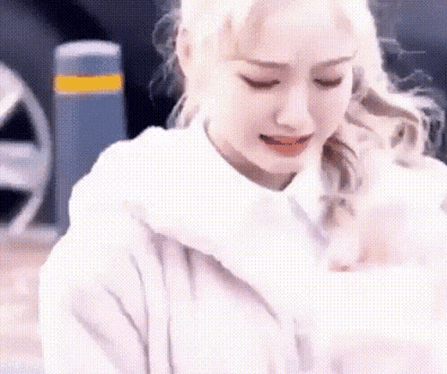 Viyeongg Gowon From Loona Being Disgusted GIF - Viyeongg Gowon From Loona Being Disgusted GIFs