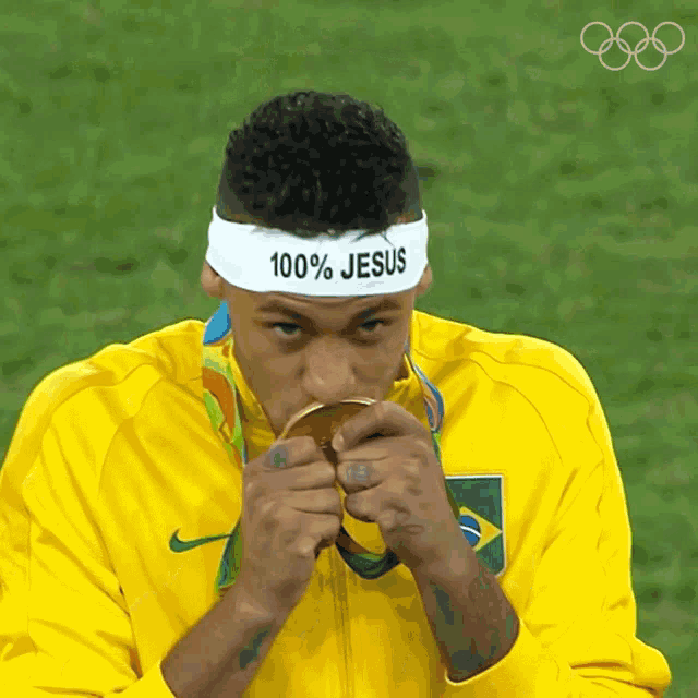Kiss Gold Medal Neymar GIF - Kiss Gold Medal Neymar International Olympic Committee250days GIFs