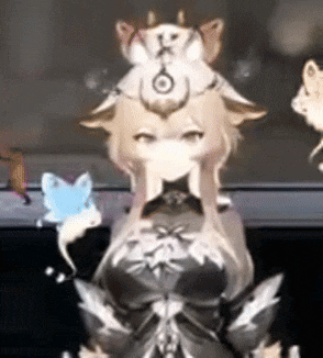 a cartoon character with a crown on her head
