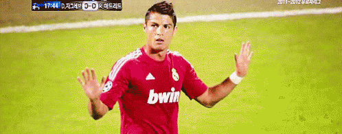 Cristiano Ronaldo Cabeza Abajo GIF - Cristiano Ronaldo Wait Drop GIFs