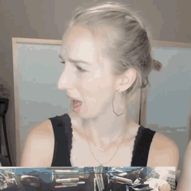 Maggie Robertson Confuse GIF - Maggie Robertson Confuse GIFs