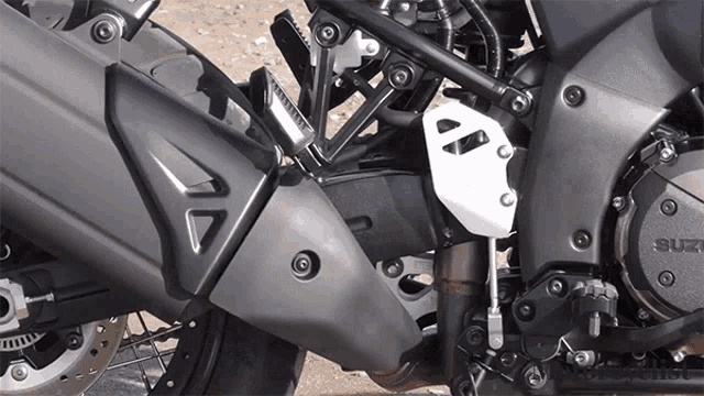 Motorcycle Set Up Motorcyclist GIF - Motorcycle Set Up Motorcyclist Suzuki V Strom1050xt GIFs