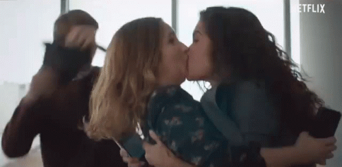 Kiss Excited GIF - Kiss Excited Happy GIFs