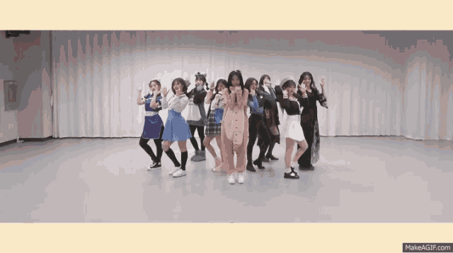 Fromis9 Pinocchio GIF - Fromis9 Pinocchio Dance GIFs