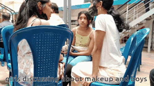 Girls Discussion GIF - Girls Discussion GIFs