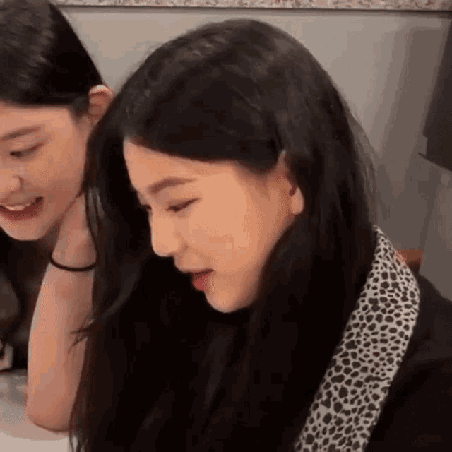 Staycdaisy Isa Noot Noot GIF - Staycdaisy Isa Noot Noot Stayc Reaction GIFs