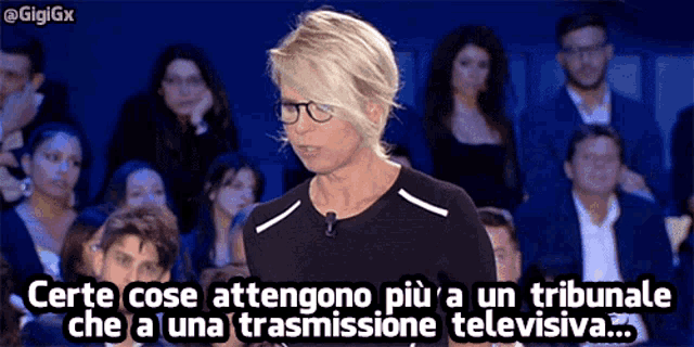 Maria De Filippi Tribunale GIF