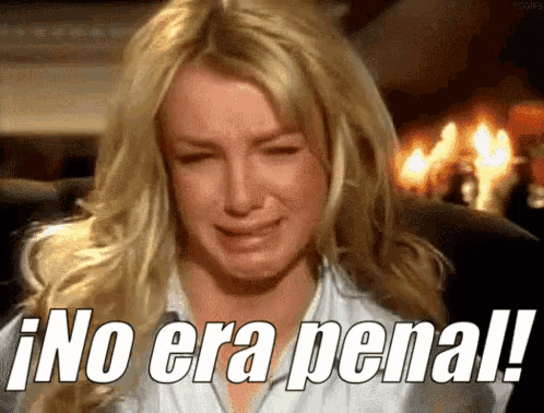 a woman is crying with the words " no era penal " written below her