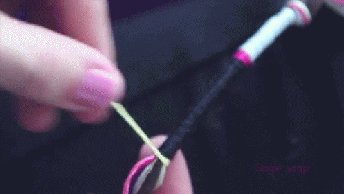 Threaded Necklace GIF - Necklace Thread GIFs