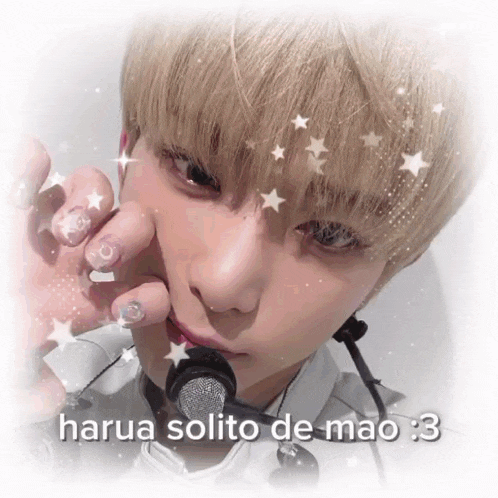a close up of a person with the words harua solito de mao 3