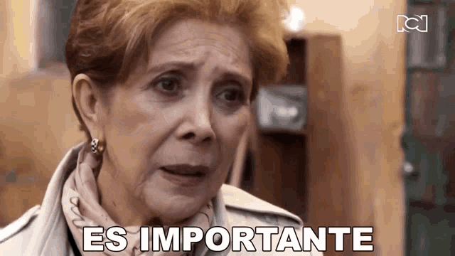 an older woman says " es importante " in a foreign language