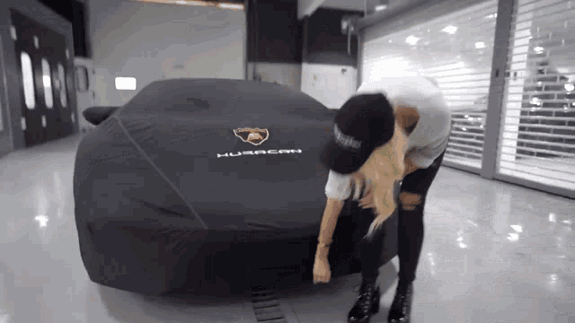 Look At This Supercar Blondie GIF - Look At This Supercar Blondie No Way GIFs