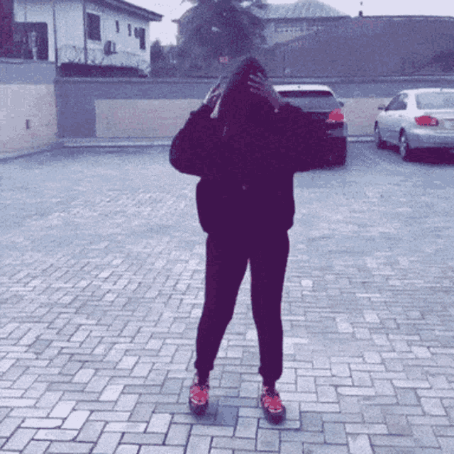 Tacha Nlnt GIF - Tacha Nlnt Dance GIFs