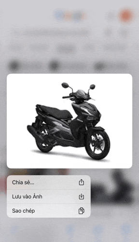 a screenshot of a black scooter with the words chia se on the bottom right
