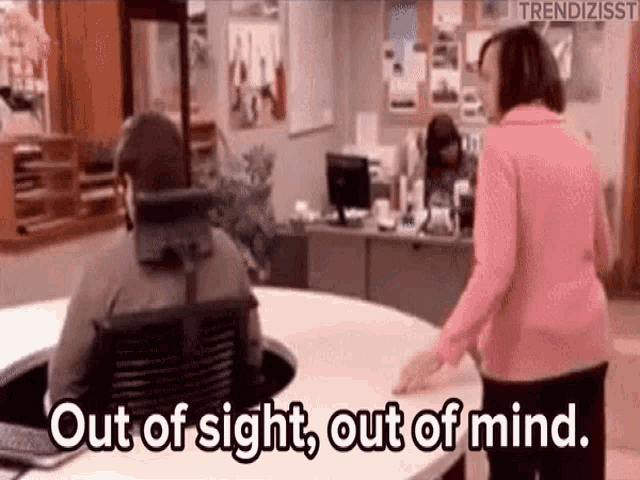 Out Of Sight Out Of Mind GIF - Out Of Sight Out Of Mind Ignoring GIFs