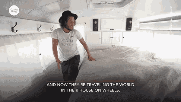 Traveling The World On Wheels Old School Bus GIF - Traveling The World On Wheels Old School Bus Renovate GIFs