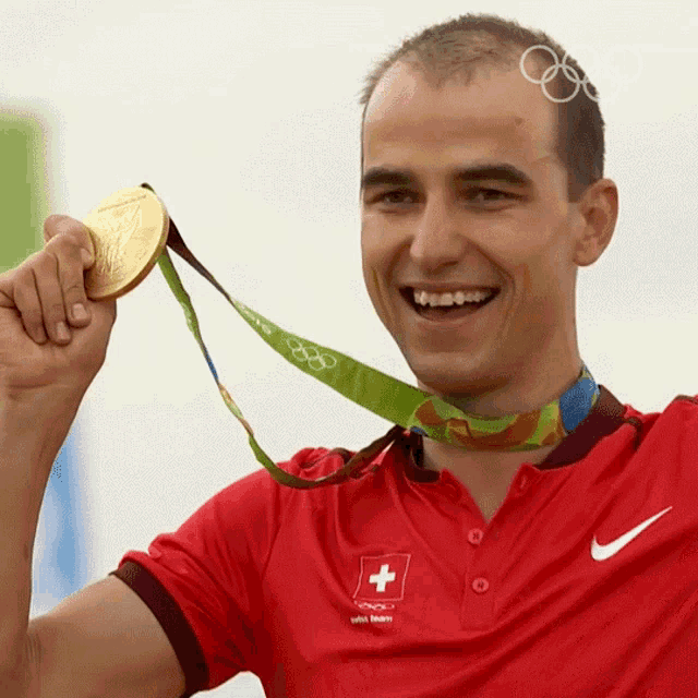 Gold Medal Nino Schurter GIF - Gold Medal Nino Schurter Olympics GIFs
