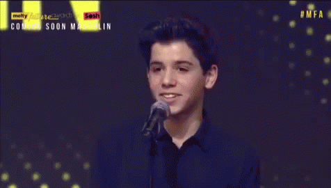 Sulivan Gwed GIF - Bae Young Man Speaking To Mic Speech GIFs