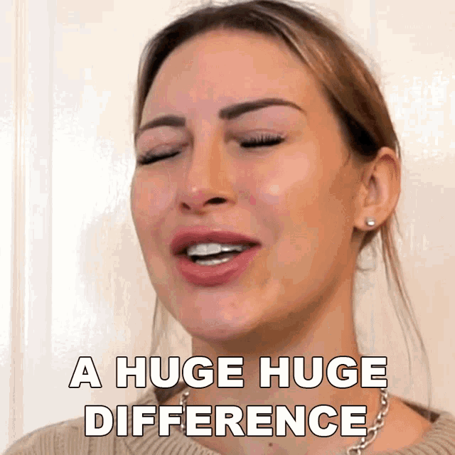 A Huge Huge Difference Tracy Kiss GIF - A Huge Huge Difference Tracy Kiss Very Different GIFs